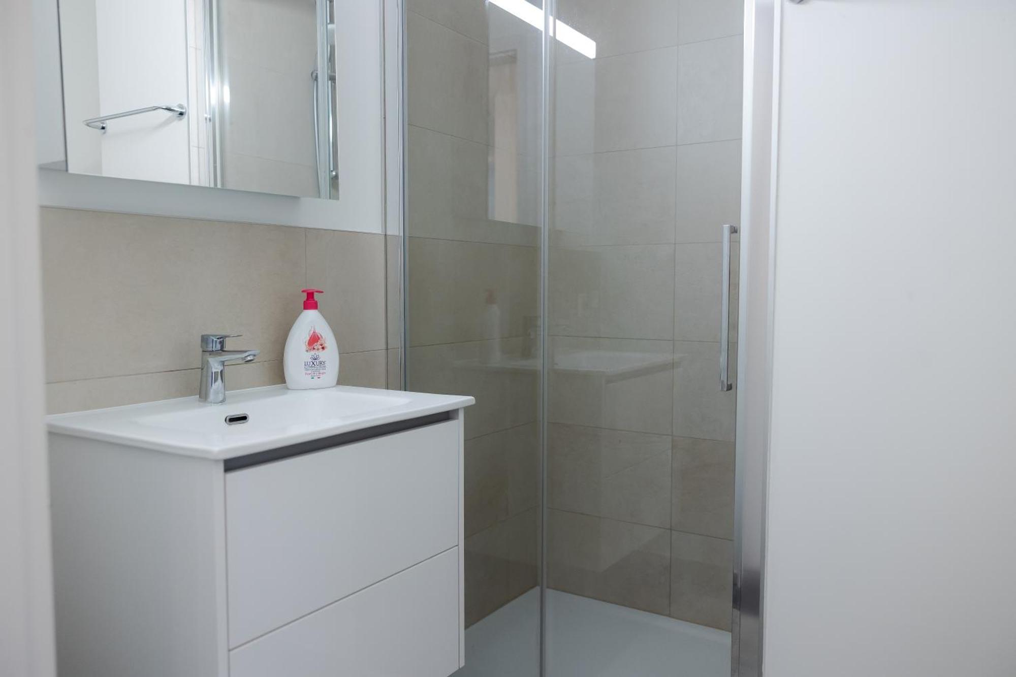 Five Stars Comfort Apartment Lugano Near The Lake Екстериор снимка